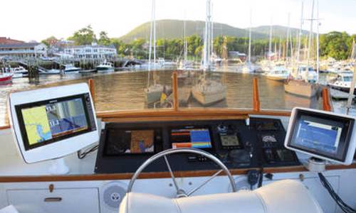 Navigating Waters with Excellence: The Best Multifunction Displays (MFDs) for Boats in 2023