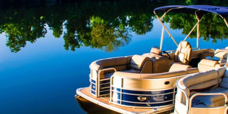 Buyer's Guide to Pontoon Boats