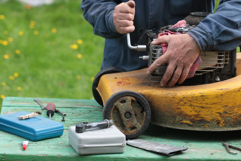 Lawn mower best sale repair table