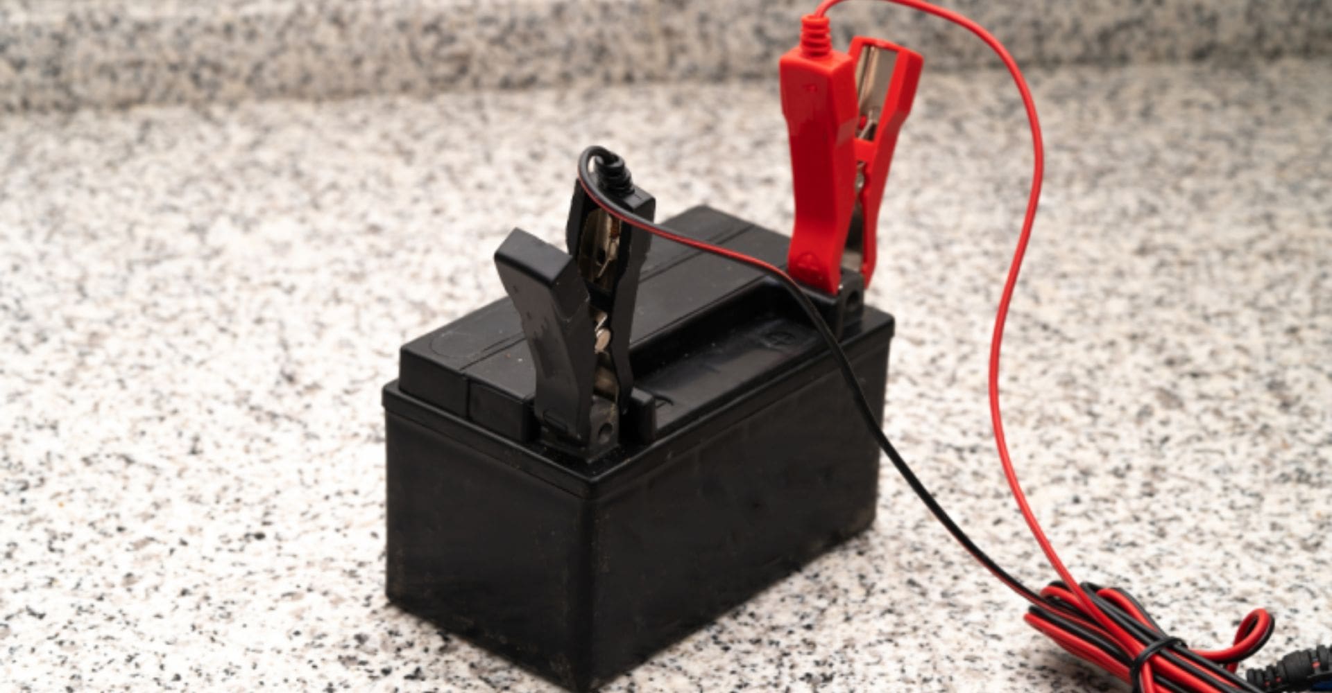 Do Dirt Bikes Have Batteries?