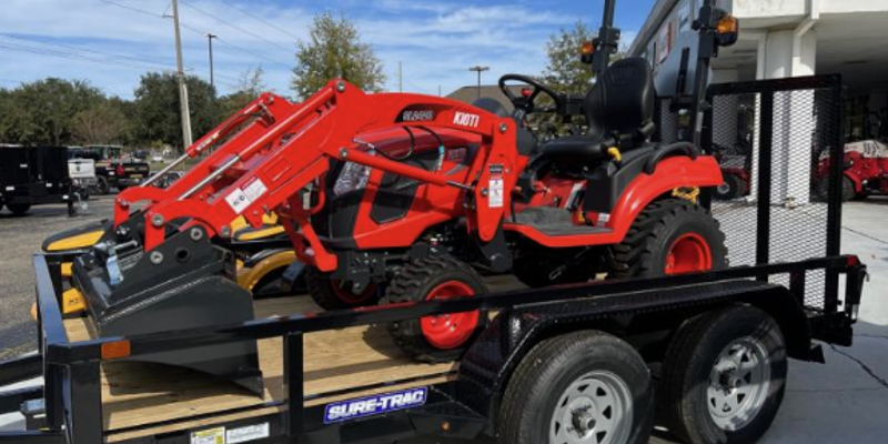 Safely Transporting a Tractor On a Trailer Tractor Ranch Company ...