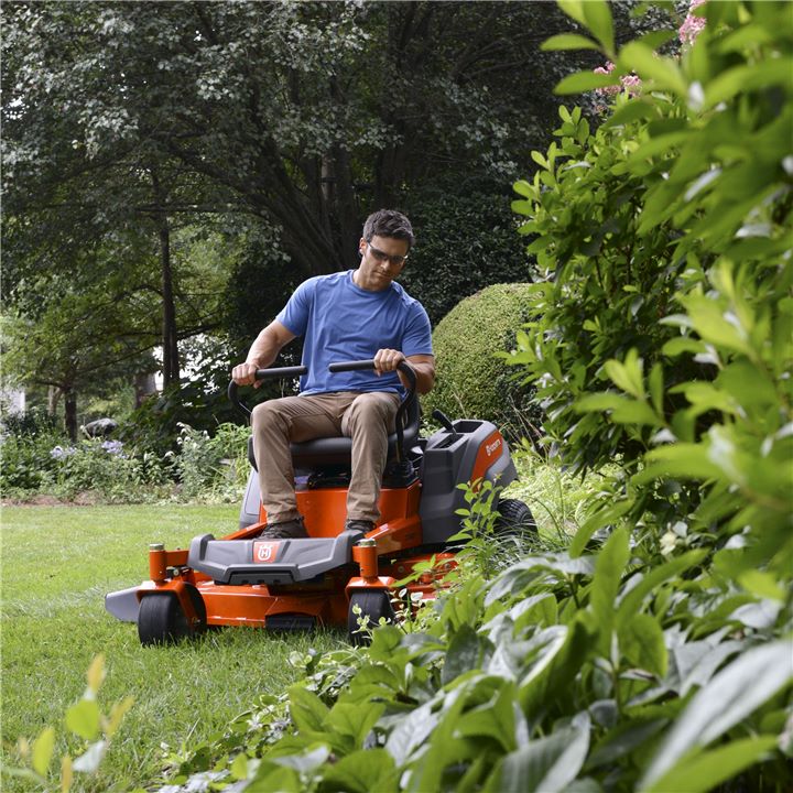 How to use a 2024 zero turn lawn mower